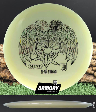 Mint Discs Nocturnal Alpha + Team Series "Owlpha"